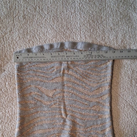 Express Y2K Sweater Tube Top in Gray and Gold Metallic Small - Picture 3 of 7